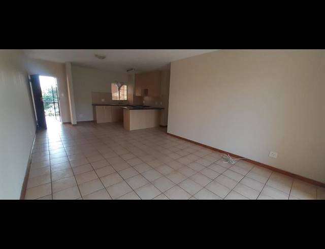 3 BEDROOM APARTMENT FOR SALE IN VALHALLA